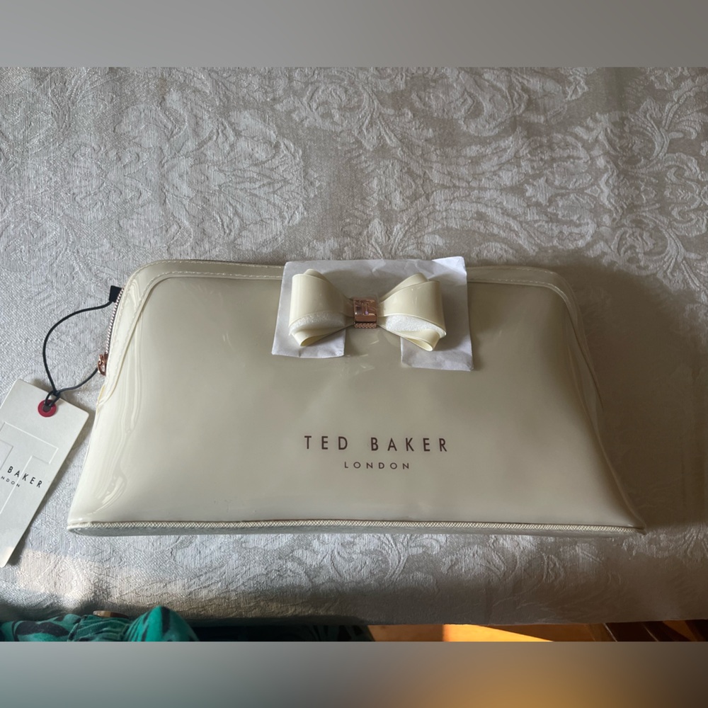 Ted Baker Cream Patent Bow Clutch